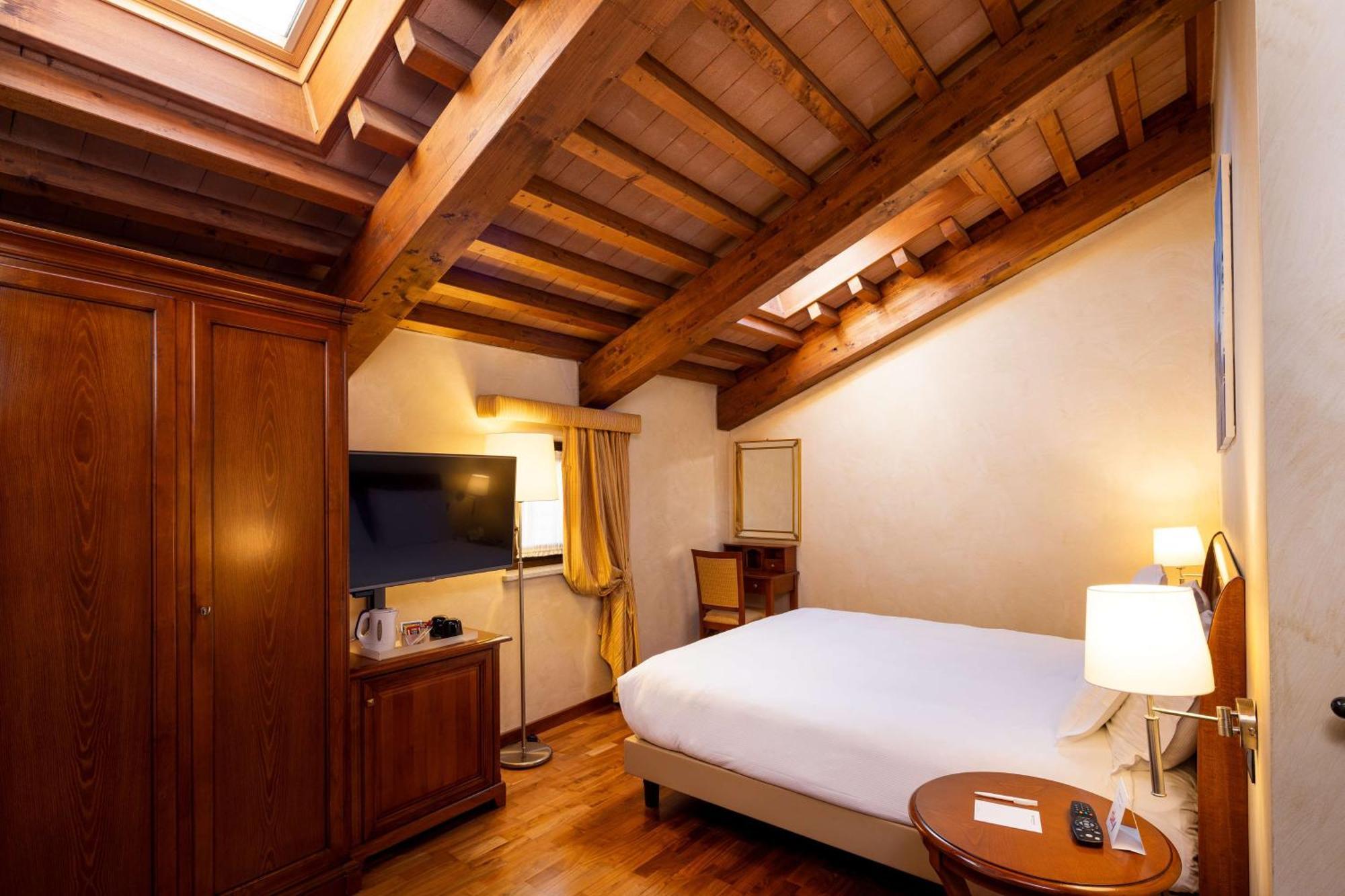 Best Western Plus Hotel Le Rondini 산프란체스코알캄포 외부 사진