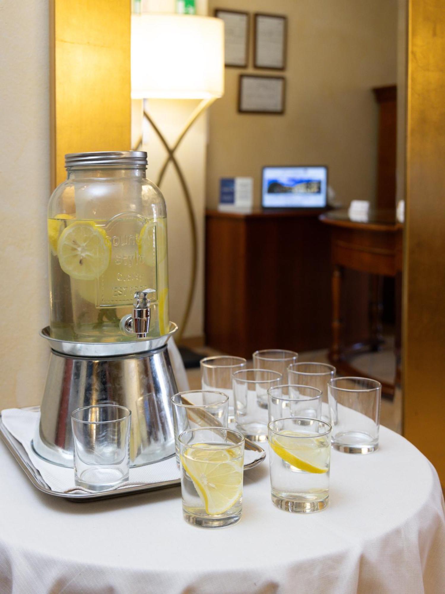 Best Western Plus Hotel Le Rondini 산프란체스코알캄포 외부 사진